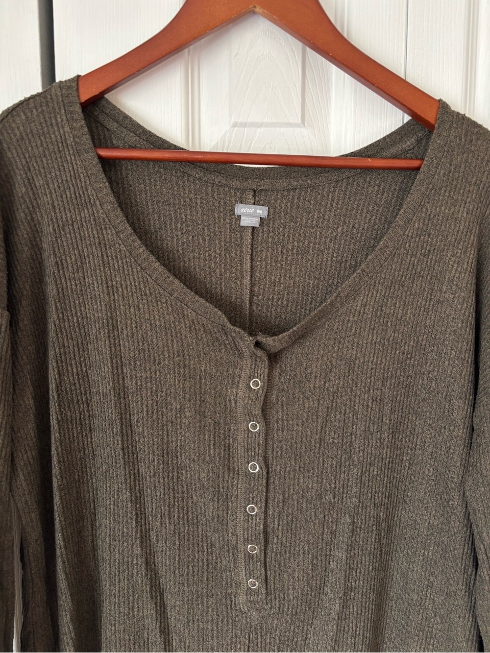 Aerie Ribbed Green Henley Style Romper Size Medium - Picture 3 of 11